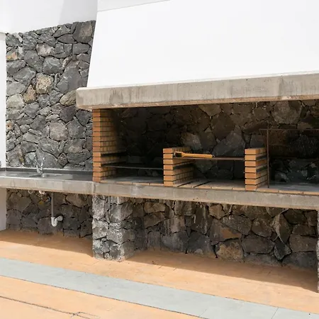 Home2book Stunning Bajamar Apartment Bajamar (La Laguna)